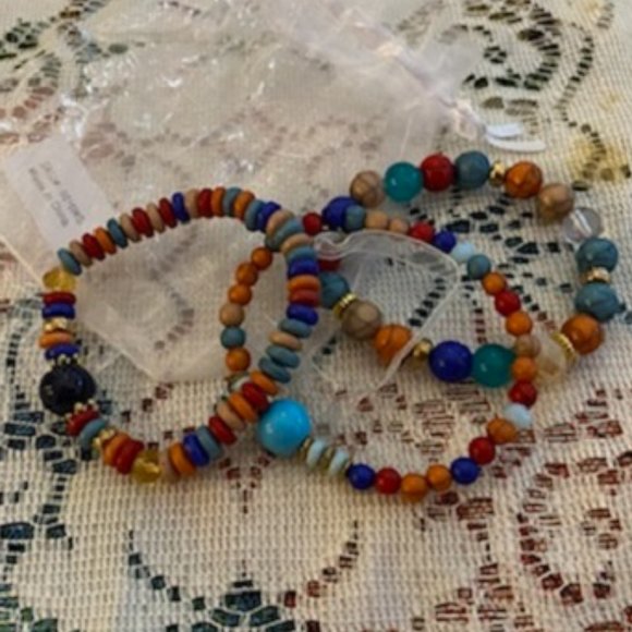 Set of 3 WOOD & GLASS BEAD ~ GOLD Spacers STRETCH BRACELETS * BRIGHT COLORS - Picture 1 of 5